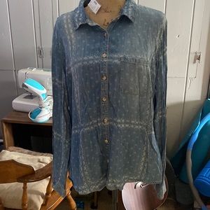 NWT Beautiful Button Down Long Sleeve Shirt